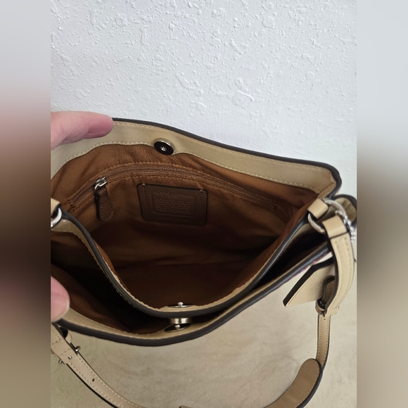 Coach Penelope shoulder bag with floral print Leather NWOT Spring Easter Bag - Picture 8 of 10